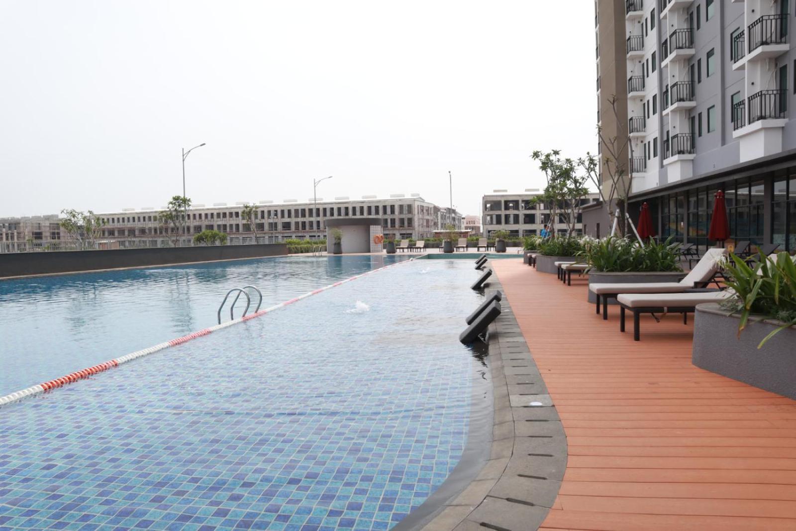 Hotel Osaka Pik2 Tangerang Buitenkant foto