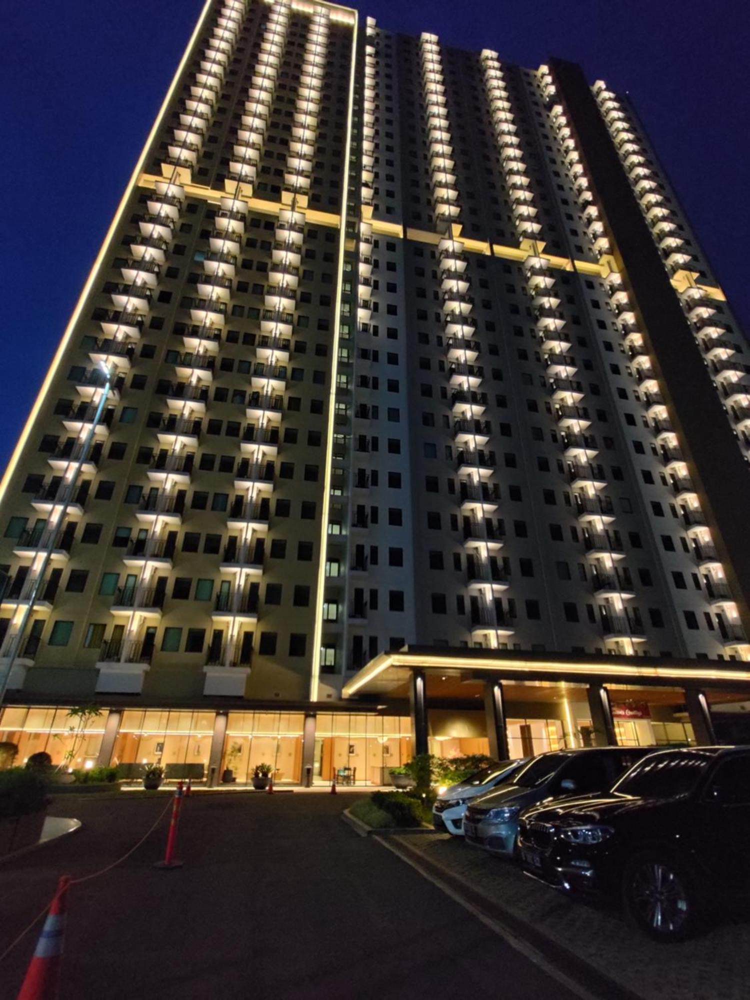 Hotel Osaka Pik2 Tangerang Buitenkant foto