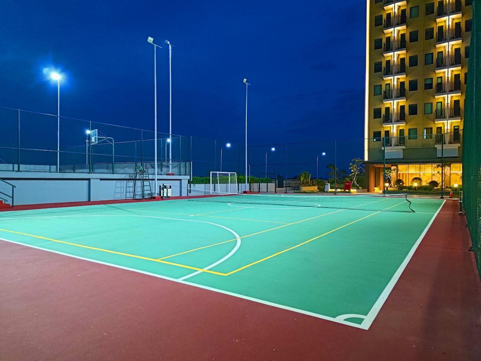 Hotel Osaka Pik2 Tangerang Buitenkant foto