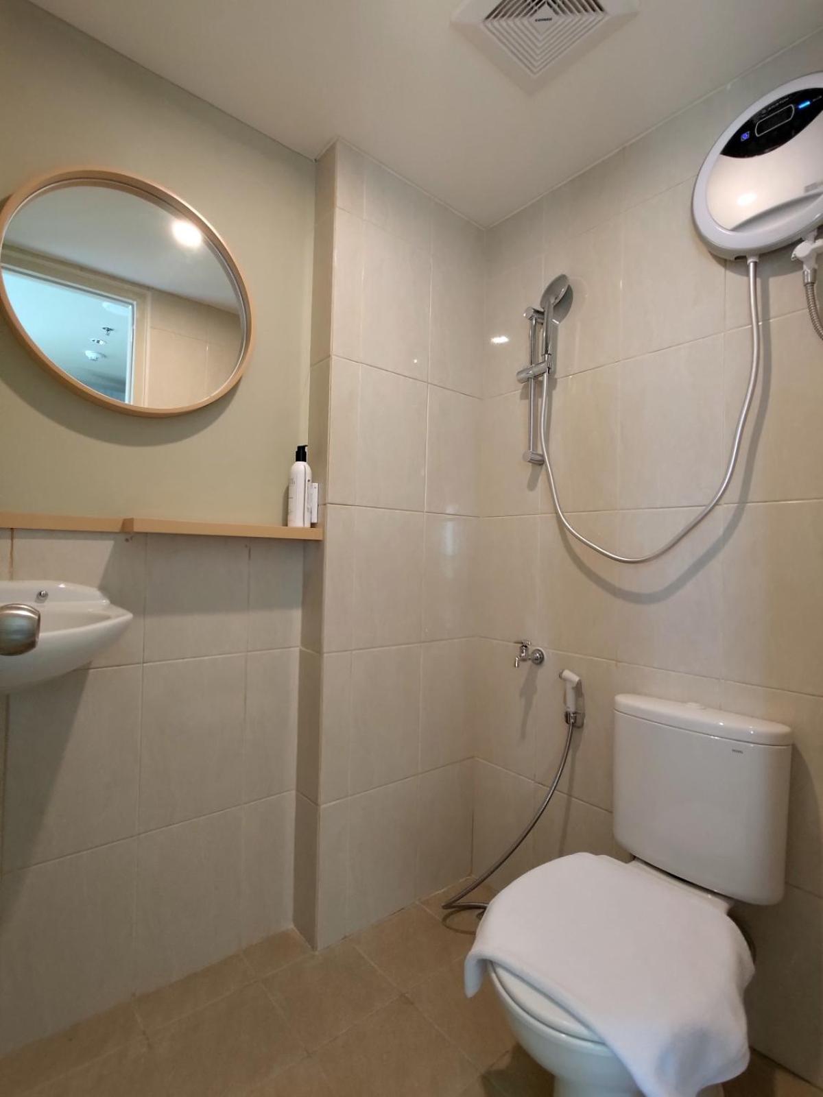 Hotel Osaka Pik2 Tangerang Buitenkant foto