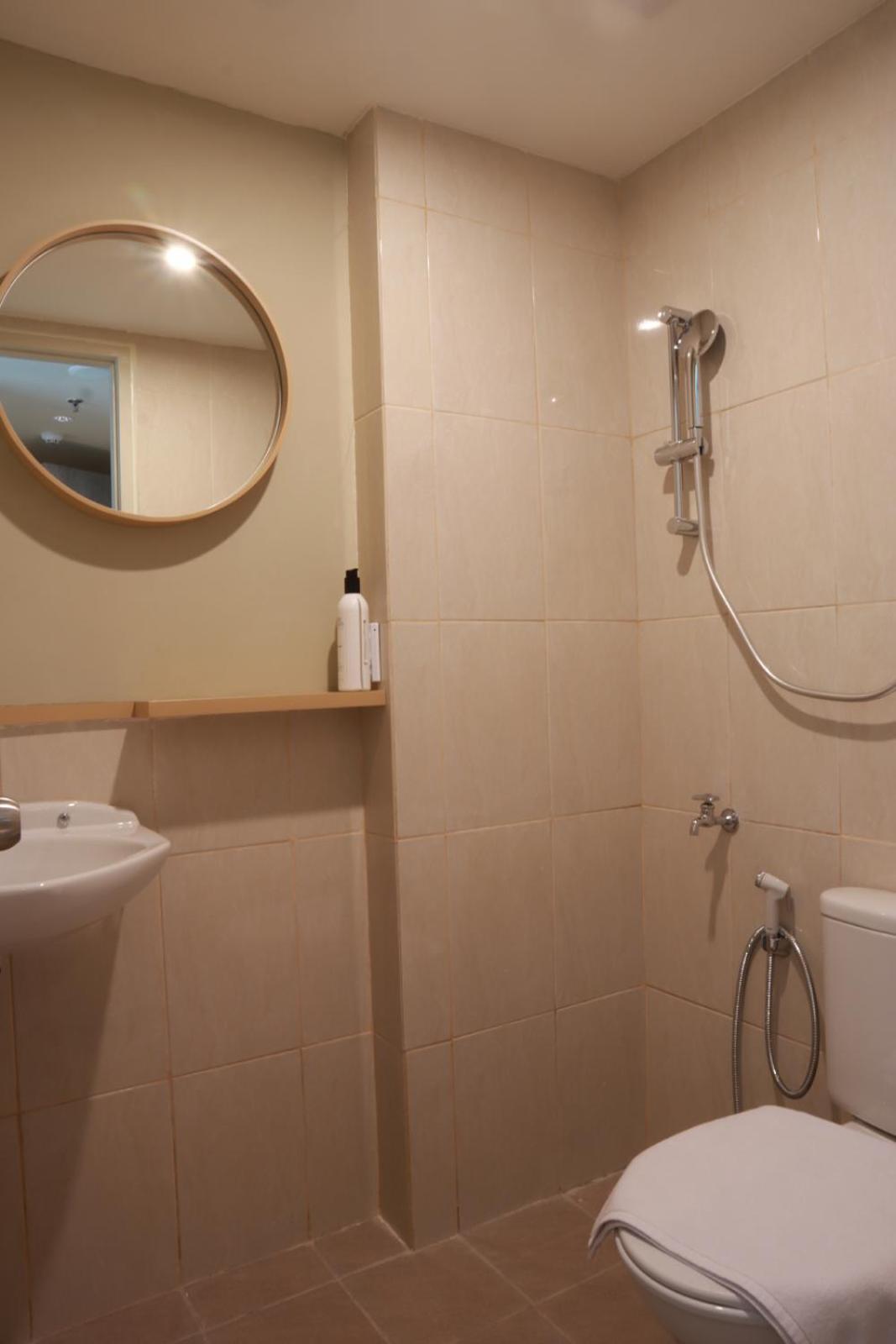 Hotel Osaka Pik2 Tangerang Buitenkant foto